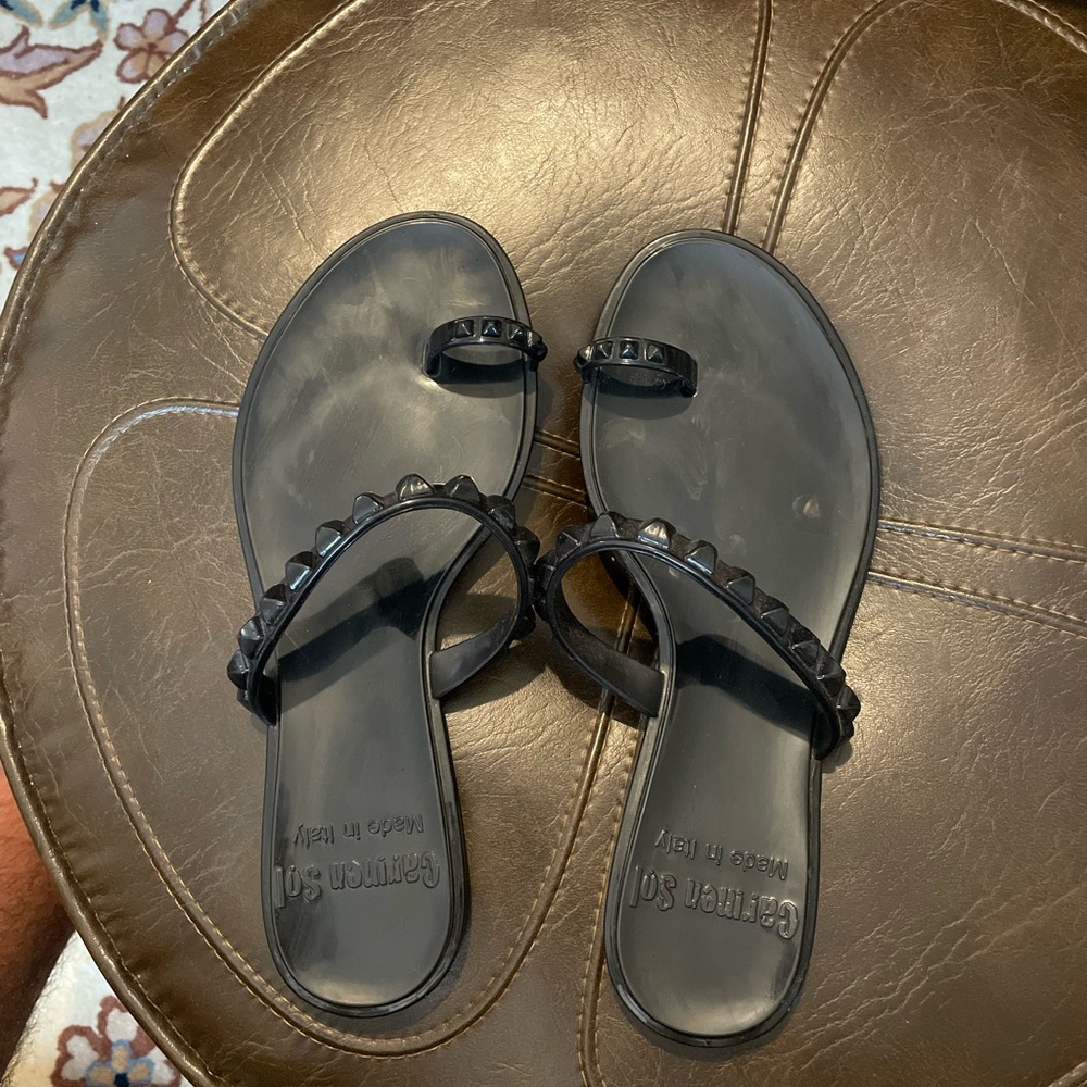Carmen Sol jelly sandals